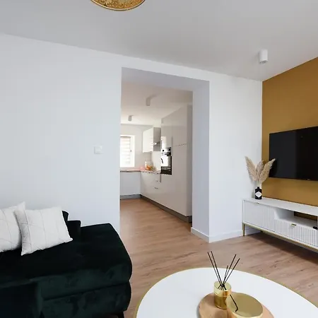 Luxury Laly Policnik