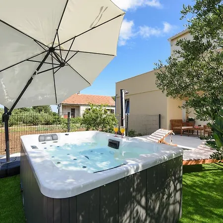 Luxury Laly Apartmán *